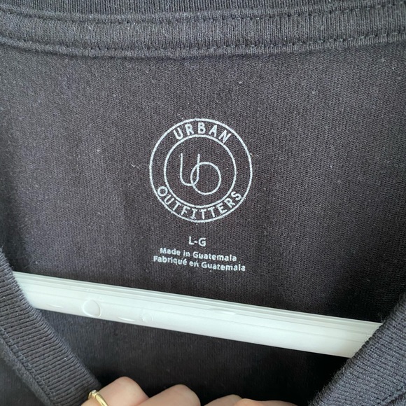 URBAN OUTFITTERS black crop top - Picture 3 of 3